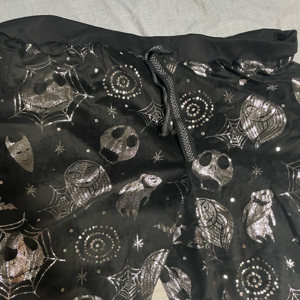 Nightmare Before Christmas Black Silver Metallic Joggers Drawstring - Picture 2 of 3